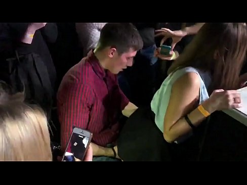 ❤️ একটি রাশিয়ান নাইটক্লাবে বাস্তব যৌনতা। মলদ্বার এবং যোনি মধ্যে 18 বছর বয়সী রাশিয়ান মেয়ে একটি নাইটক্লাবে fucked ❤  bn.superpornpics.ru এ আমাদের কাছে ❌️